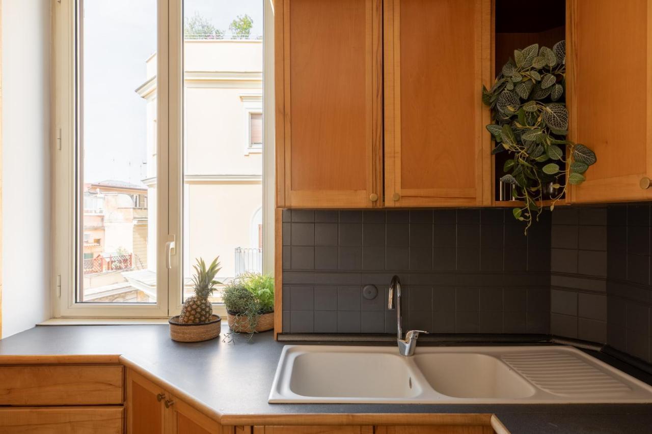 Iflat Veneto Area'S Penthouse Apartment Rome Exterior photo